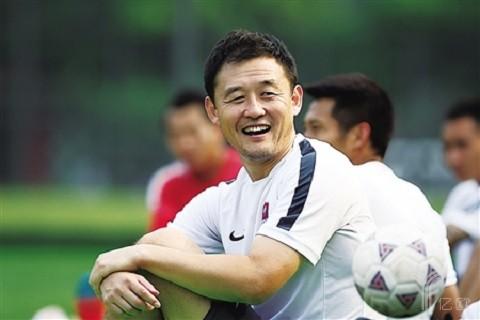 孙继海与谢育新等前国脚留洋对话，开启新篇章，海归同台共叙辉煌