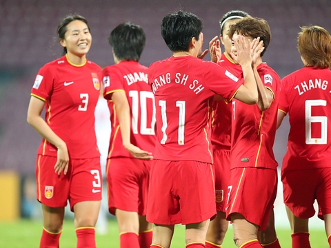 邵子钦智勇双全，中国女足2-1战胜堪萨斯城激流女足预备队
