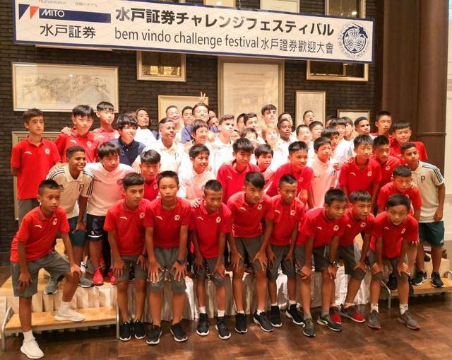 足协组织2012年龄段女子精英球员大区训练营，选拔新星，共筑未来足球梦