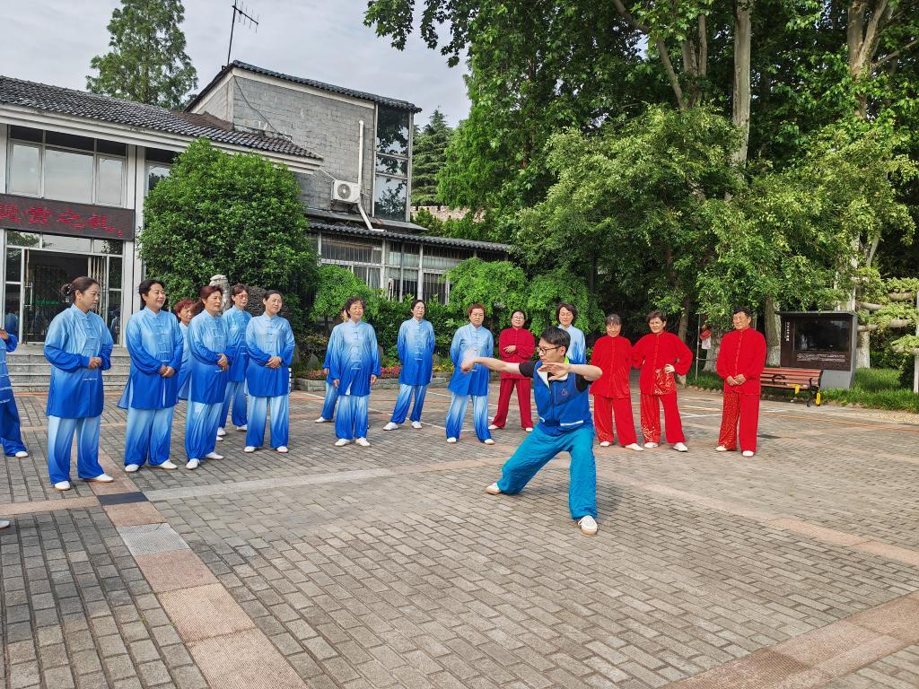 成都体育学院东门校区，历史、现状与展望