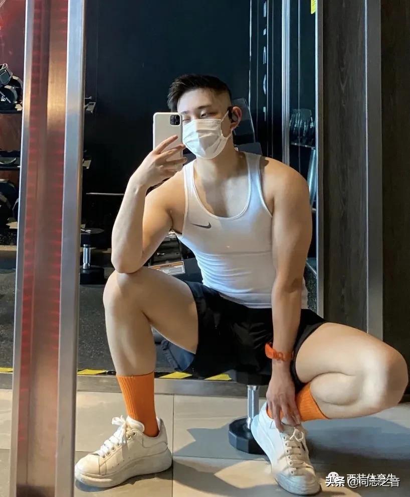 体育中考对身高和体重的双重影响，挑战与机遇的并存