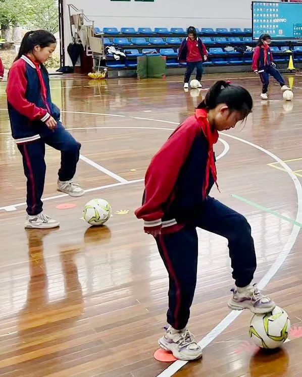体育与其他学科活动的融合互动与发展主题探讨