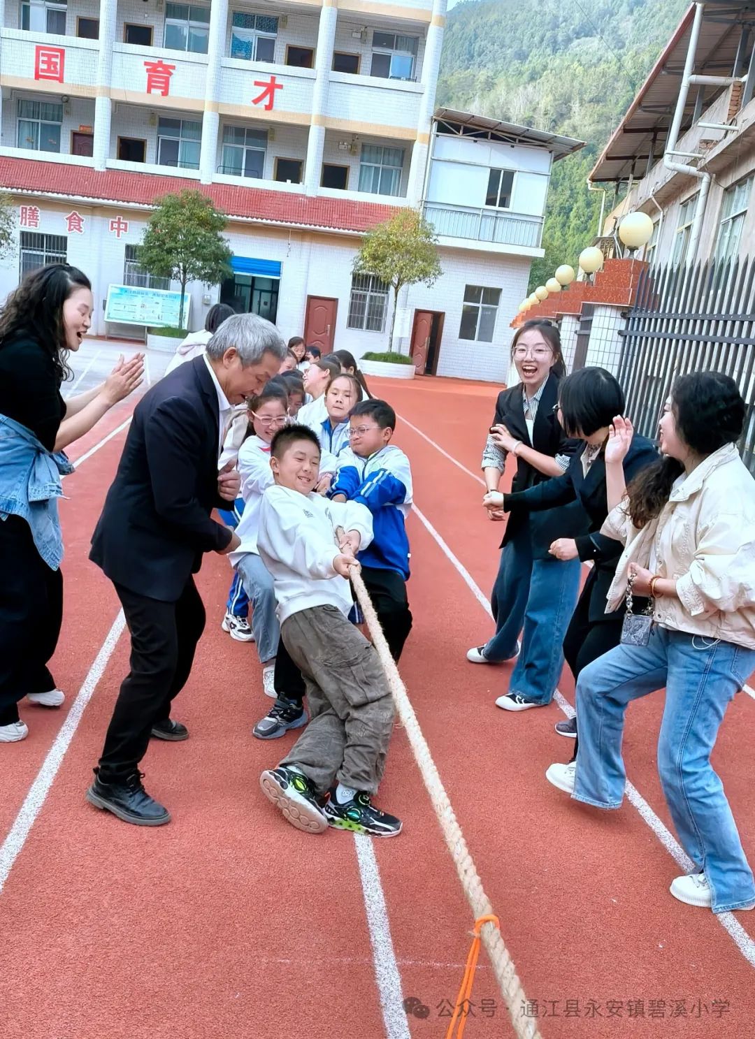 碧涌镇小学体育测试，展现学生活力与潜力的舞台